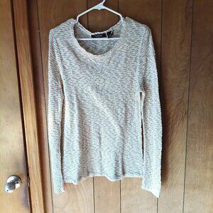 Crystal Kobe Women’s Lightweight Knit Sweater Size L Cream Oatmeal Long Sleeve